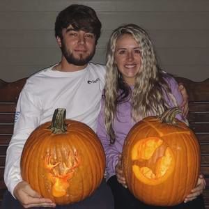 Meet your Posher, Casey